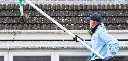 nettoyer-gouttière-sans-échelle